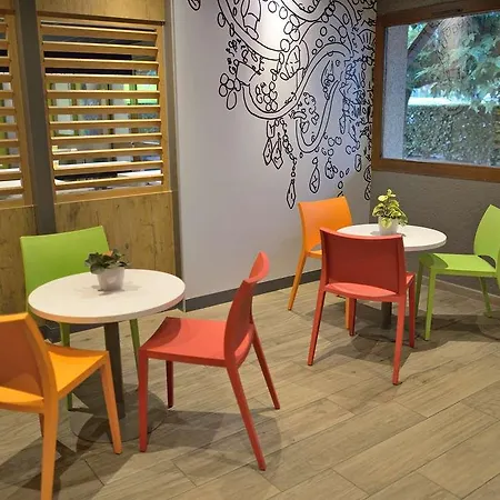 Hotel Ibis Budget Avignon Nord